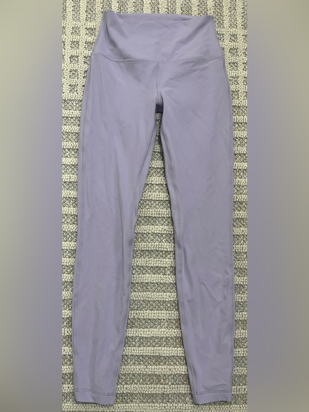 Lilac Lululemon leggings size 6